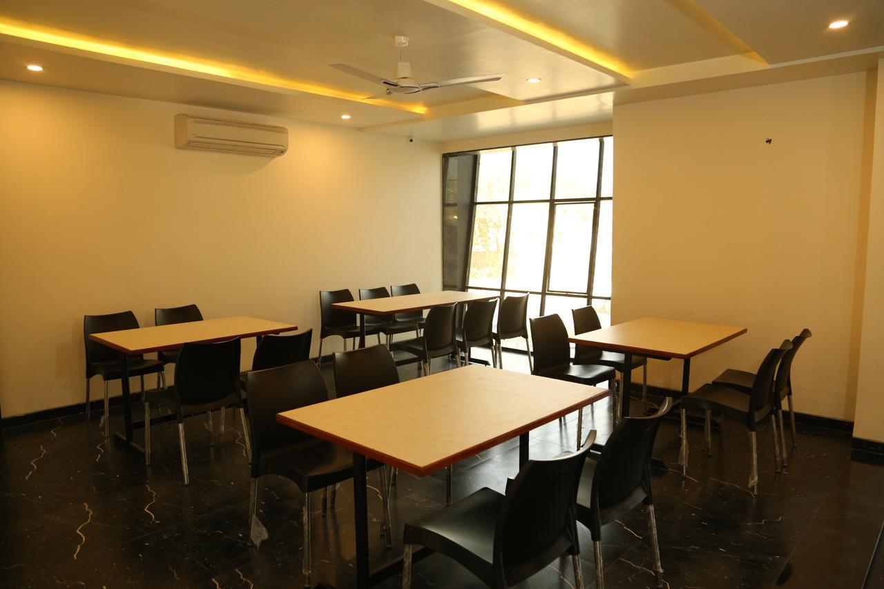 Hotel Shrinath Abu Road Luaran gambar
